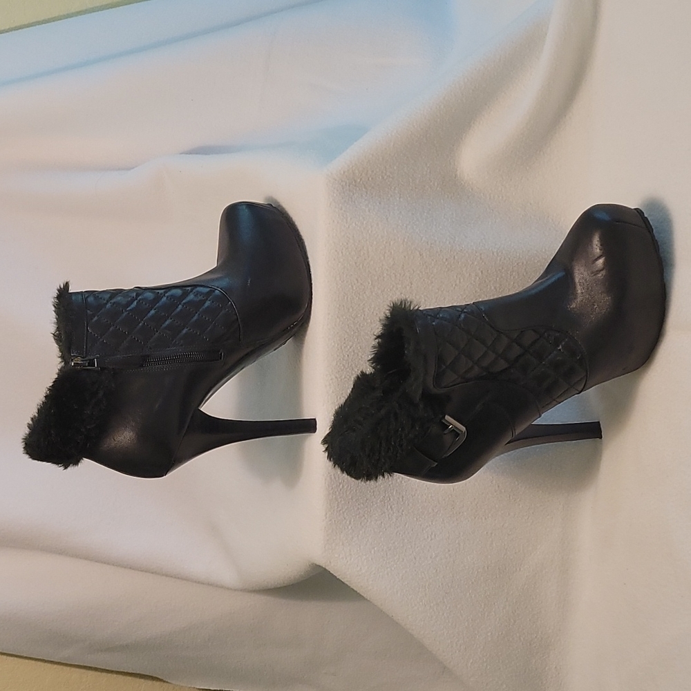 ❤️‍🔥Guess Black Booties 9 👢